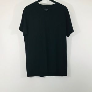 Tahari crew neck black T-Shirt size L.